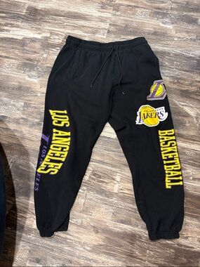 Los Angeles Lakers Black Logo Jogger Sweatpants